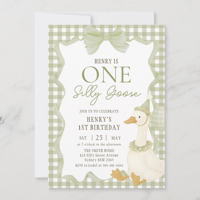 Green Gingham Silly Goose 1st Birthday Invitation Inbjudningar (Framsida)