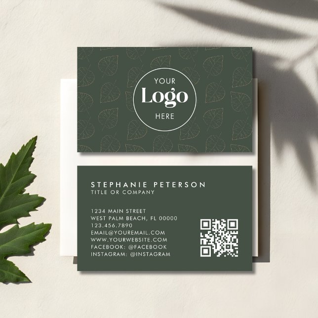 Green Minimalist Botanical Custom Logo QR Code Visitkort (Skapare uppladdad)