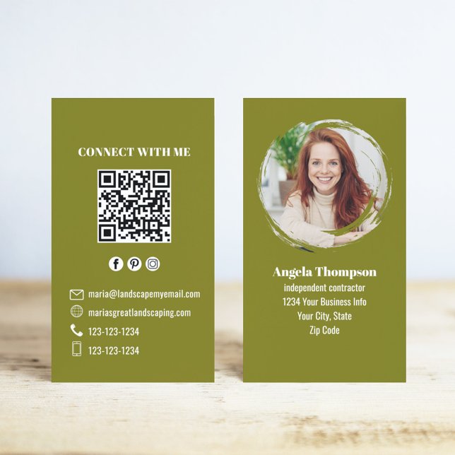 Green Photo QR Code Connect with Me Business Visitkort (Green Modern Photo Business Cards with a scannable QR code template.)