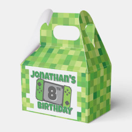 Green Pixel Birthday Favor Box Presentaskar