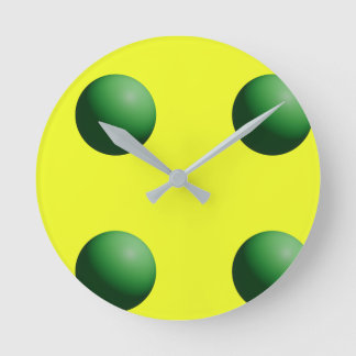 Green Spheres on Yellow Wall Clock Rund Klocka