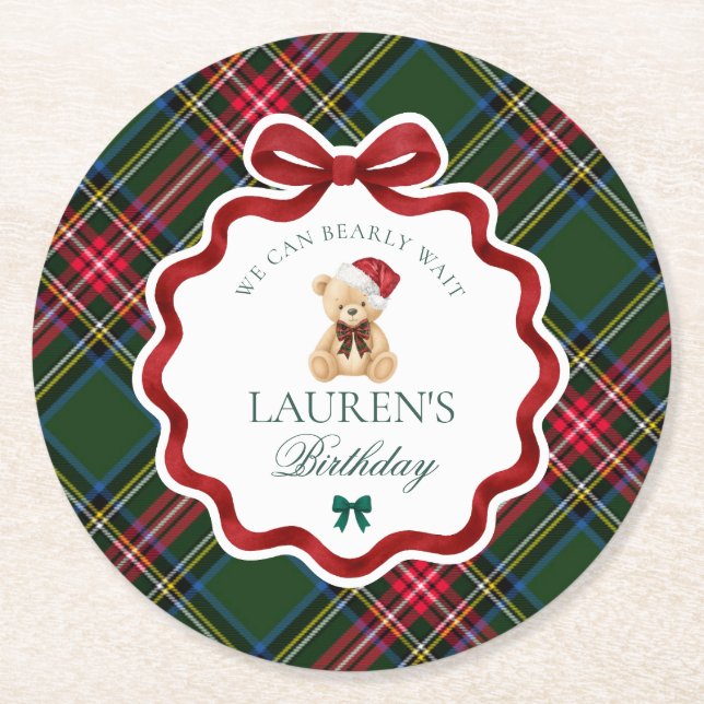 Green Tartan Plaid Christmas Bear Birthday Party Underlägg Papper Rund (Framsidan)
