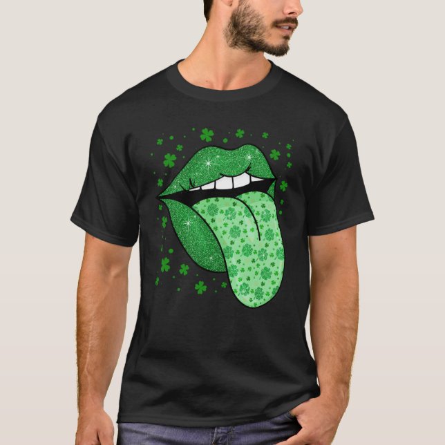 Green Tongue & Lips Shamrock St Patrick's Day Girl T Shirt (Framsida)