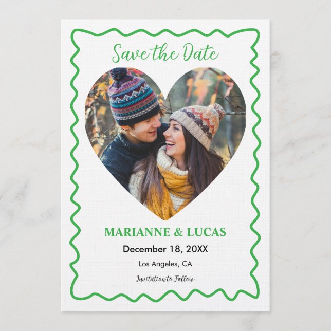Green Wavy Frame Heart Photo Save the Date Card Inbjudningar (Framsida)