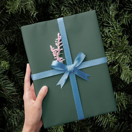 Green wrapping paper, perfect for birthday gifts Presentpapper