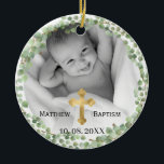 Greenery Eucalyptus Baby Baptism Photo Julgransprydnad Keramik<br><div class="desc">Greenery Eucalyptus Baby Christening och Baptism Ornament med dubbla foto med runda eucalyptus foliage wandeand ram. Anpassa ditt eget 2-vågrät eller kvadratiskt foto. Underbar gåva till din familj och dina vänner för julhelg.</div>