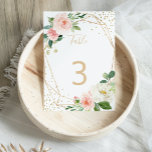 Greenery & Guld Geometric Elegant Blommigt Bröllop Bordsnummer<br><div class="desc">Bordsnumret bröllop i den gröna och guld-geometriska eleganten blommigt är perfekt för en enkel bröllopsmottagning. Utformningen har ett vackert vitt, rosa och handmålat ro och en smula grönt, adorerande guld geometriskt ramar, inspirerande konstnärlig skönhet. Det här är ett bordsnummer från dubblans sida. Lägg till varje bordsnummer som du behöver i...</div>
