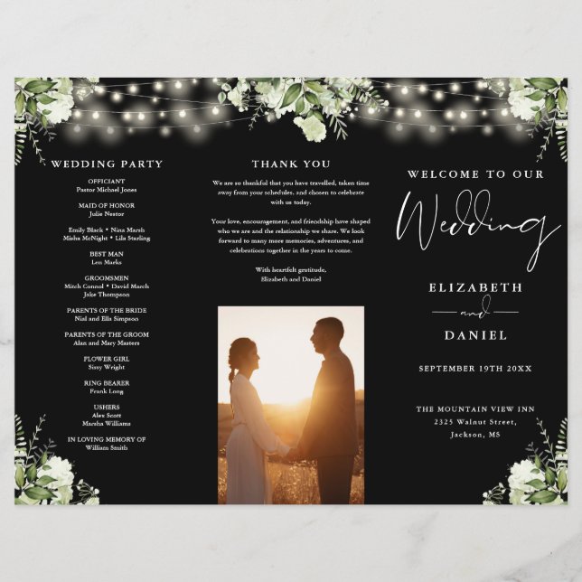 Greenery String Lights Trifold Wedding Program (Framsidan)