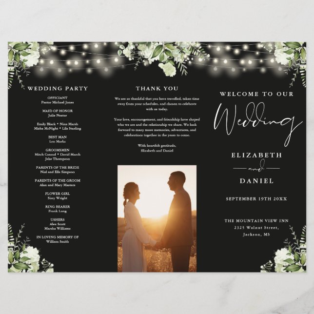 Greenery String Lights Trifold Wedding Program (Framsidan)