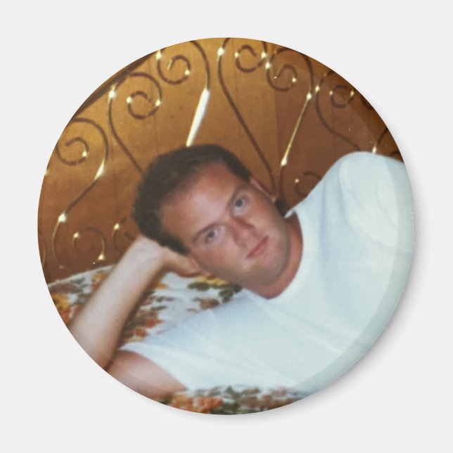 Greg Wahl  Magnet (Framsidan)