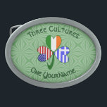 Grekisk irländsk amerikansk Flaggor Shamrock Perso<br><div class="desc">Personlig ovalbockle bälte med en schamprock med olika flagga i varje löv. En för Grekland. Ett för Irland. Och en till USA. Bakgrund är ljust grönt fyrkantsfraktur. Ord läser TRE KULTURER ovanpå och ETT YRKESNAMN på grund. Ord är i mörk grönt, keltiskt stil, cirkulärt brev. Om du vill anpassa dig...</div>