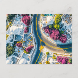 Grekiska bergsbygatan med Bougainvillea Helg Vykort