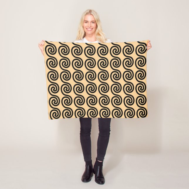 Grekiska Meander Nyckel Vinkara Mönster Brown Fleecefilt (På plats)