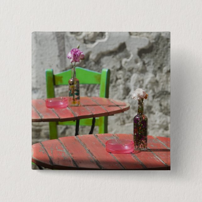 GREKLAND, CRETE, Hania Province, Hania: Färgstark  Knapp (Framsida)