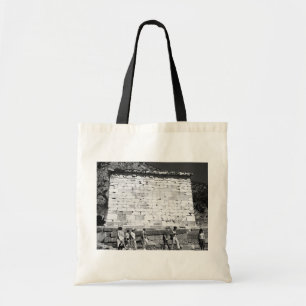 Grekland Delphi Athenian Treasury 1970 Tygkasse