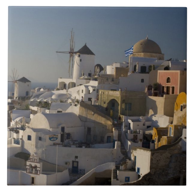 Grekland och den grekiska ön Santorinis stad Oia Kakelplatta (Framsidan)