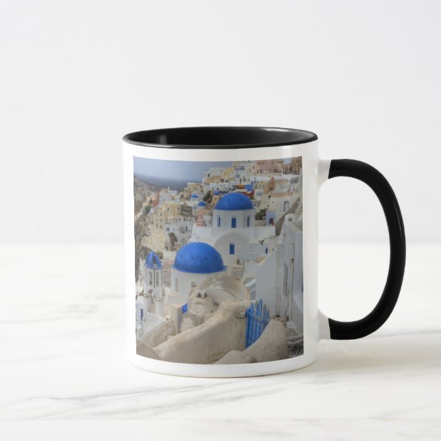 Grekland, Santorini. Klocktorn och blå kupoler av  Mugg (Höger)