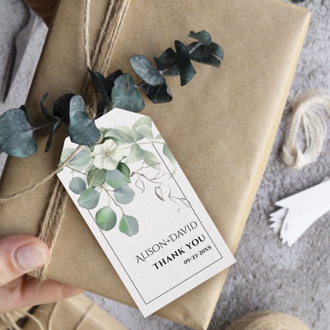 Gren med vita blommor typografi bröllop presentetikett (Skapare uppladdad)