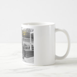 Greta Garbo och Mauritz Stiller 1925 Birthday Kaffemugg