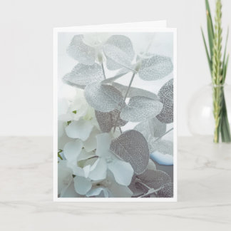 Grey Foliage and White Blooms Condolence Card Kort