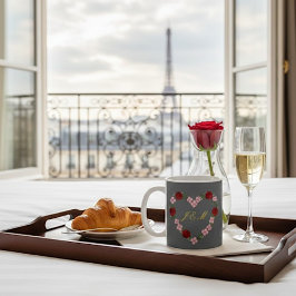 Grey mug with pink and red hearts kaffemugg