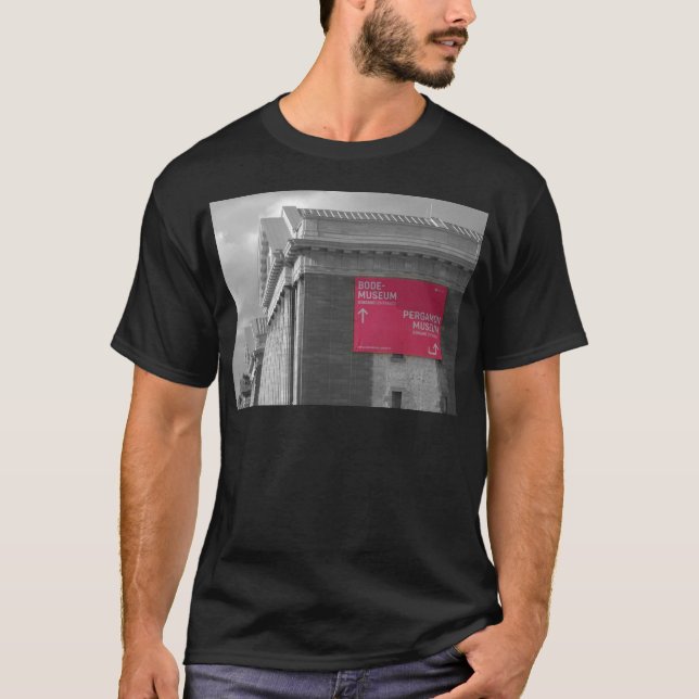 Grey & Pink view of Bode Museum & Pergamon Museum T Shirt (Framsida)