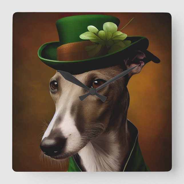 Greyhound Hund i St. Patrick Dress Fyrkantig Klocka (Framsida)