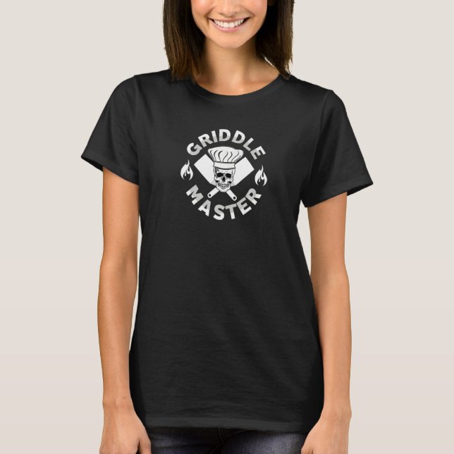 Griddle Master för manar Skull Chef med Spatulas T Shirt (Framsida)