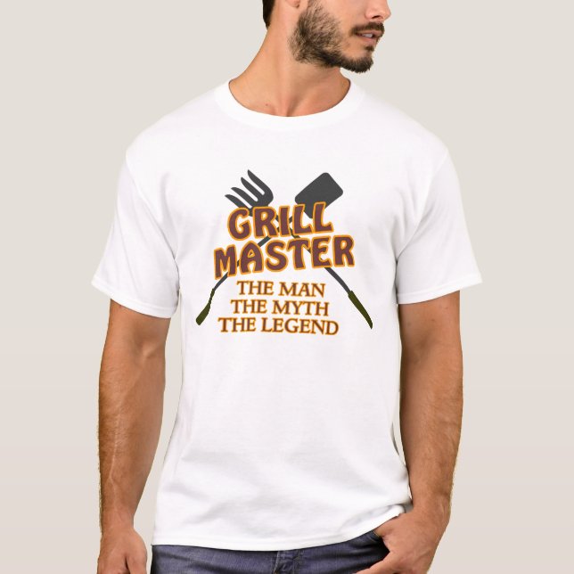 GRILL MASTER - MANNEN MYTH LAGEN TEE SHIRT (Framsida)
