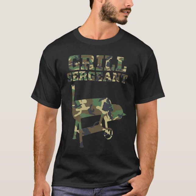 Grill sergeant Camo BBQ Gift Milit T Shirt (Framsida)