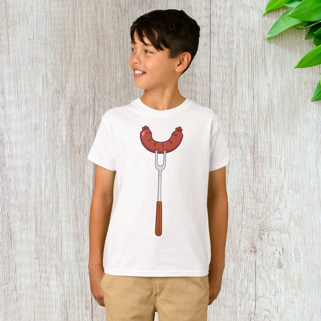 Grillad korv på BBQ-gaffel T Shirt (Skapare uppladdad)