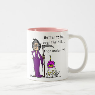 Grim Reaper Birthday Humor Två-Tonad Mugg