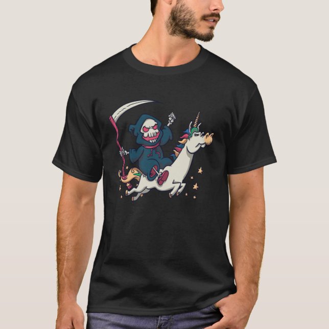 Grim Reaper Riding On A Unicorn Halloween T Shirt (Framsida)