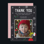 Grinch Chalkboard Birthday Tack Kort<br><div class="desc">Till och med Grines hjärta växte i tre storlekar tack vare era fantastisk överraskningar! Det här trevliga tacket du kort fångar upp helgdagarnas anda med en ritbordsdesign, snöflingor, och en lekfull nod till Grinch. Det är perfektens sätt att sända ett hjärtligt tacksamhetsbudskap till alla underbara gåvor och kärlek som har...</div>