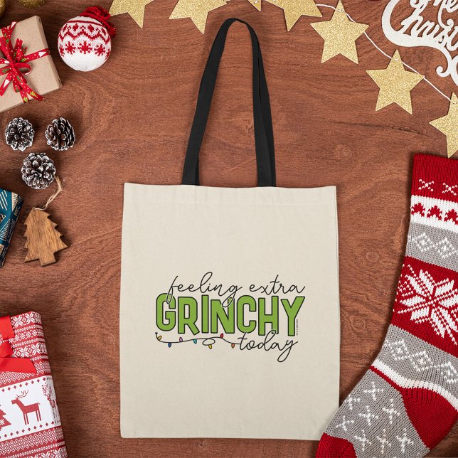 Grinch | Känn Extra Grinchy i dag 4 Tygkasse (Tote on table)