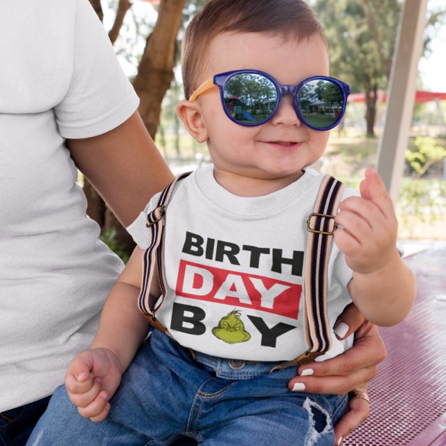 Grinch snöflinga födelsedags pojke t shirt (Skapare uppladdad)