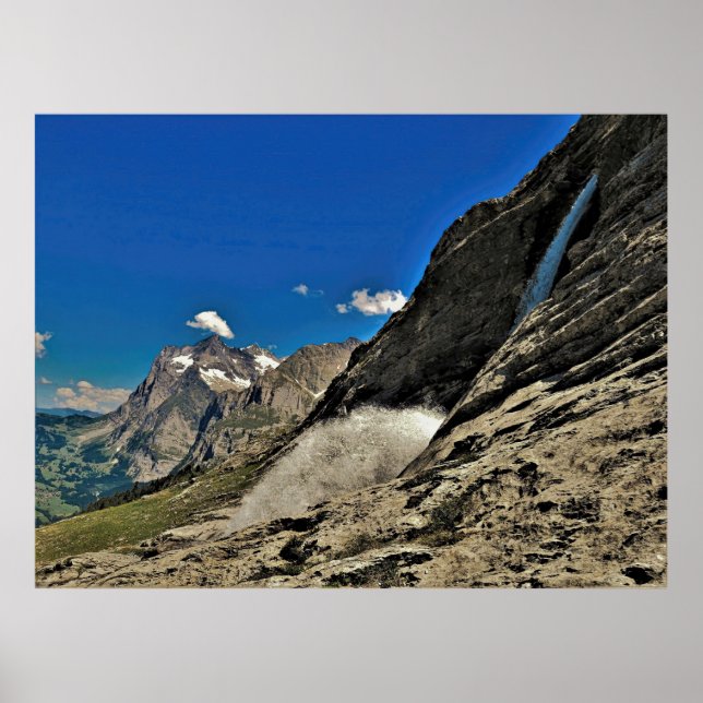 Grindelwald Waterfall Poster (Framsidan)