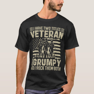 Grinig veteran farfar rolig militär present t shirt