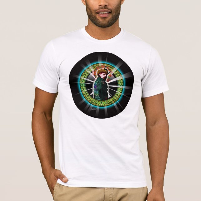 Gris i en skriva tee shirt (Framsida)