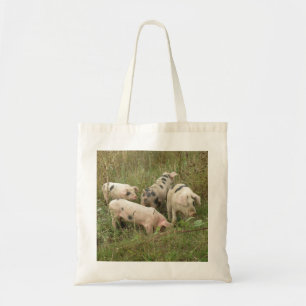 Grisar i Fält Tote Bag Tygkasse