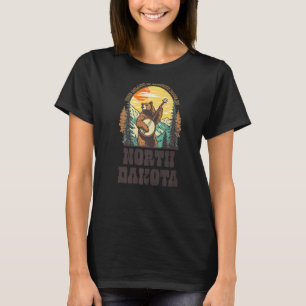 Grisen är blå i Vintagen North Dakota Bear Ban T Shirt