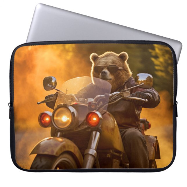 Grizzly Bear Animal Roligt Riding Moto Bike Lyckli Laptop Fodral (Framsidan)
