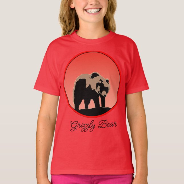 Grizzly Bear at Sunset - Original Wildlife Art T- T Shirt (Framsida)