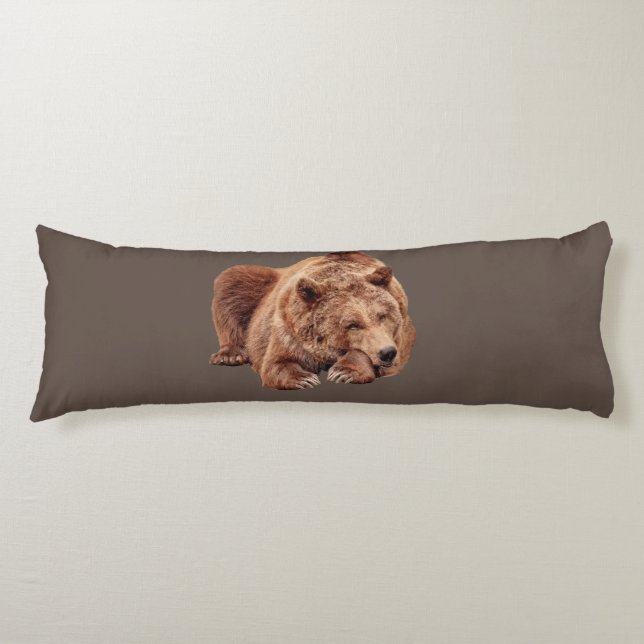 GRIZZLY BEAR SLEEPY BODY PILLOW KROPPSKUDDE (Framsidan)