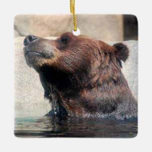 Grizzly Bear Spela i Vatten Julgransprydnad Keramik