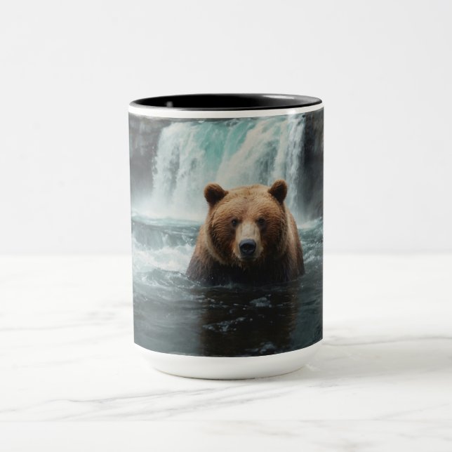 Grizzly Bear & Waterfall Wildlife Design Mugg (Center)