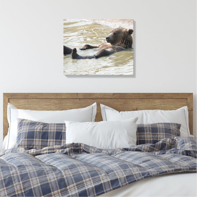 GRIZZLY BJÖRN Utsträckt Canvastryck (Insitu (sovrum))
