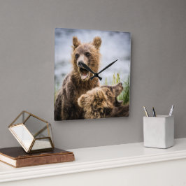 Grizzly Unge Tittar för Morsa Fyrkantig Klocka