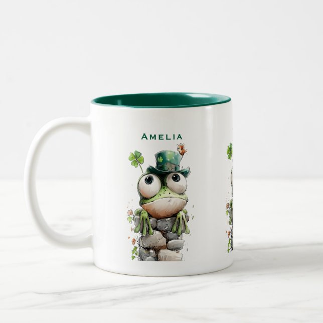 Groda med grön hatt och shamrock söt Två-Tonad mugg (Vänster)