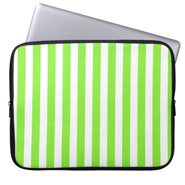 Grödgrönt och vitt kandisummi rand laptop fodral (Framsidan)